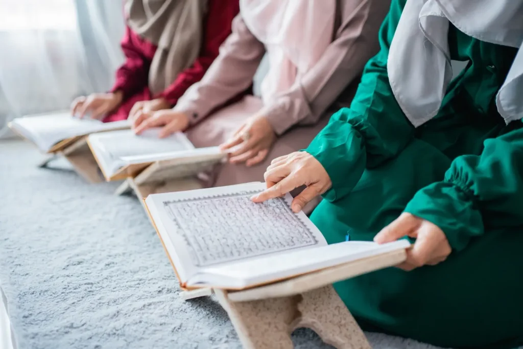 Female Quran teacher Egypt