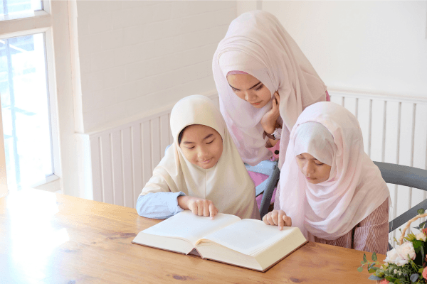 The Benefits of Learning Tajweed from a Female Teacher,female tajweed teacher